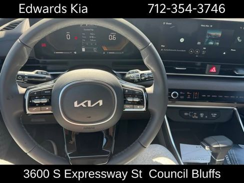 New 2026 Kia Carnival EX FWD image 14