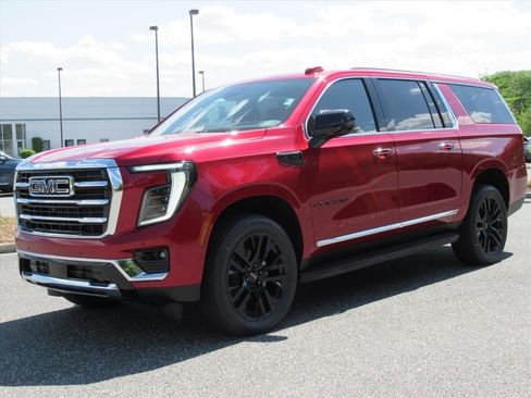 New 2026 GMC Yukon XL Elevation w/ Elevation Premium Package AWD/4WD image 3