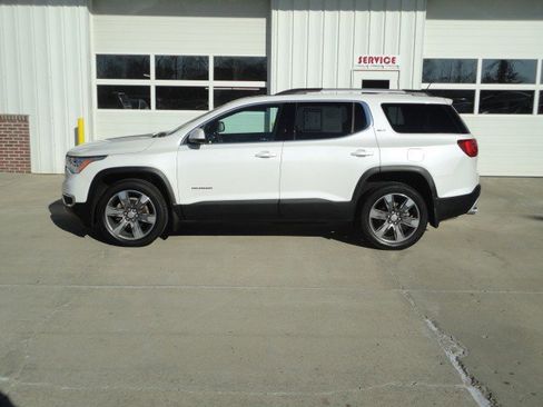 Used 2018 GMC Acadia SLT w/ LPO, Floor Liner Package AWD/4WD image 1