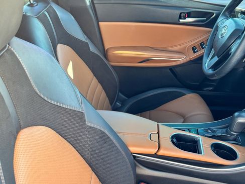 Used 2021 Toyota Avalon XSE image 13