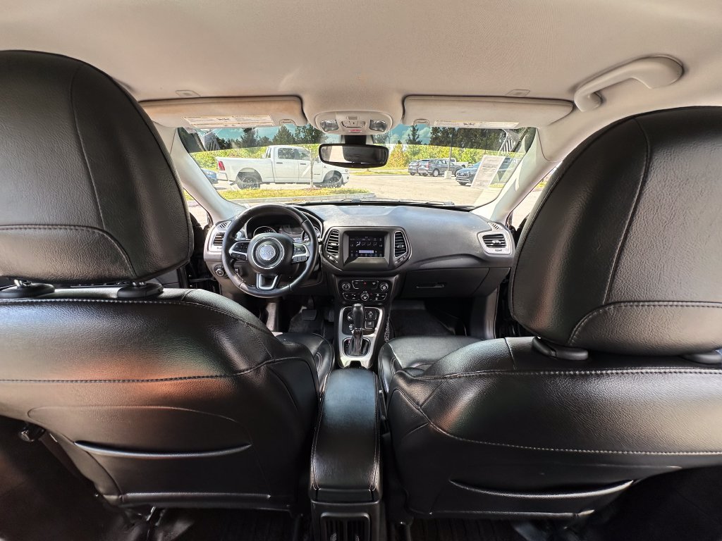 Used 2018 Jeep Compass Latitude w/ Popular Equipment Group AWD/4WD image 23