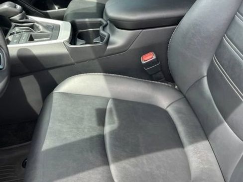 Used 2021 Toyota RAV4 XLE Premium FWD image 12