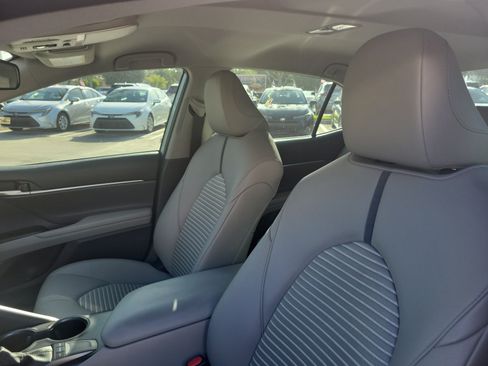 Certified 2023 Toyota Camry SE FWD image 20