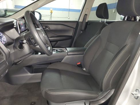 Used 2024 Nissan Rogue S AWD/4WD image 17