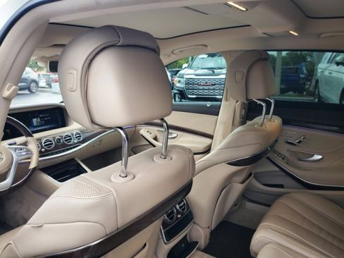 Used 2019 Mercedes-Benz S 560 Sedan w/ AMG Line Exterior image 32