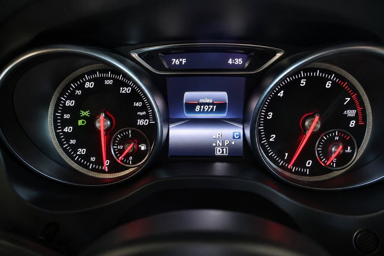 Used 2018 Mercedes-Benz CLA 250 4MATIC image 38
