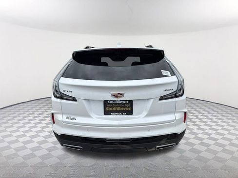 Used 2024 Cadillac XT4 Sport FWD image 6