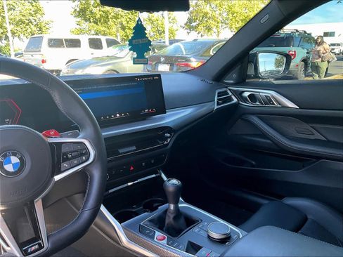 Used 2026 BMW M4 Coupe image 8