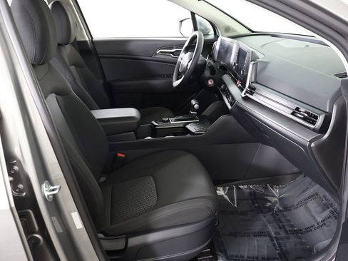Used 2024 Kia Sportage LX AWD/4WD image 30