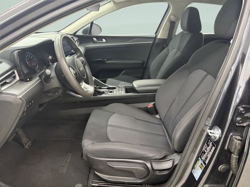 Used 2023 Kia K5 LXS image 11