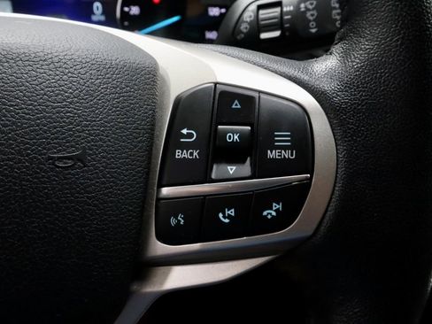 Used 2021 Ford Explorer XLT w/ Equipment Group 202A AWD/4WD image 30