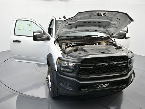 Used 2023 RAM 5500 4x4 Regular Cab image 39