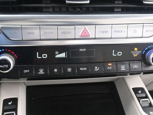 Used 2022 Kia Telluride EX w/ EX Premium Package AWD/4WD image 11