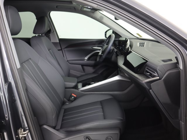 Certified 2025 Audi Q5 Premium w/ Premium Plus AWD/4WD image 13