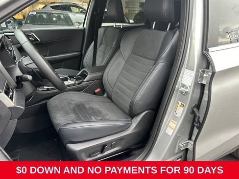 Used 2025 Mitsubishi Outlander SE AWD/4WD image 6