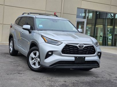 Used 2023 Toyota Highlander LE