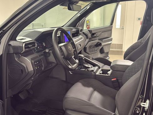 Certified 2025 Toyota Tacoma SR5 image 12