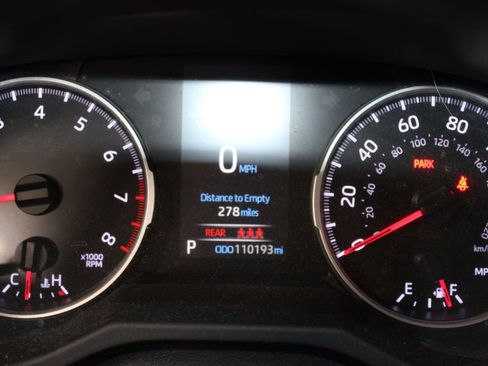 Used 2022 Toyota RAV4 LE FWD image 17