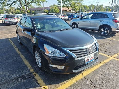 Used 2015 Nissan Altima 2.5 S w/ Power Driver Seat Package FWD image 3