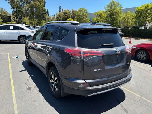 Used 2016 Toyota RAV4 XLE FWD image 4