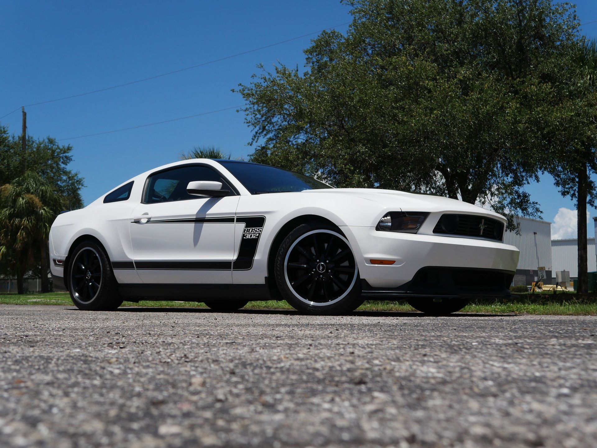 Used 2012 Ford Mustang Boss 302 w/ Boss 302 Accessory Pkg RWD image 3