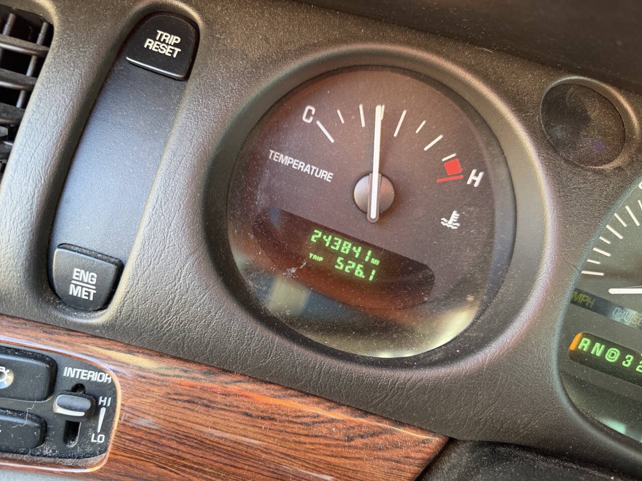 Used 2004 Buick Le Sabre Custom FWD image 38