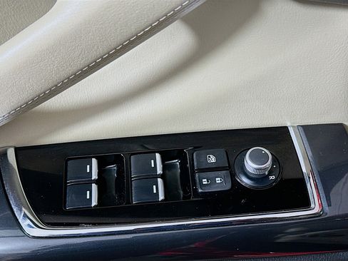 Used 2019 MAZDA CX-9 Touring FWD image 15