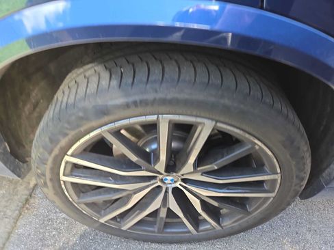 Used 2023 BMW X5 M50i w/ Parking Assistance Package AWD/4WD image 4
