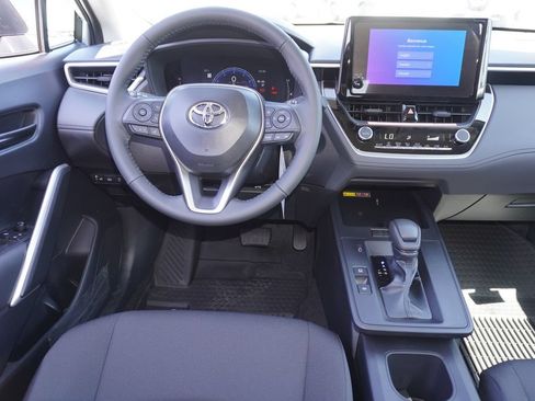 Certified 2026 Toyota Corolla Cross LE FWD image 10