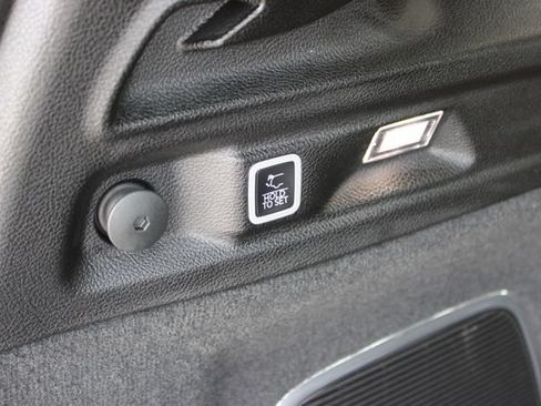 Used 2025 Jeep Grand Cherokee L Summit AWD/4WD image 45