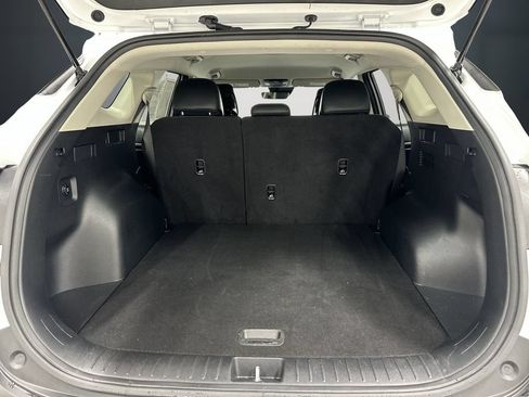 Used 2025 Kia Sportage EX FWD image 12