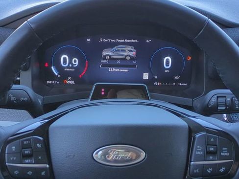 Used 2025 Ford Explorer Platinum w/ LUX Leather Package image 29