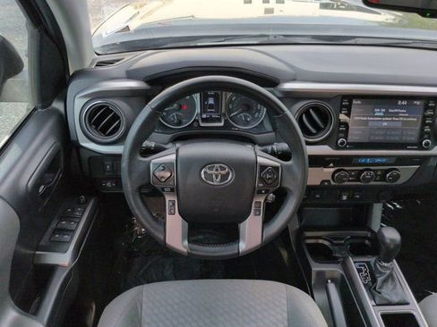 Used 2022 Toyota Tacoma SR5 w/ Technology Package RWD image 15