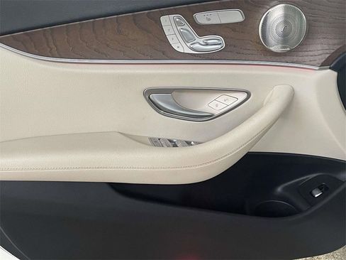 Used 2022 Mercedes-Benz E 350 Sedan image 14