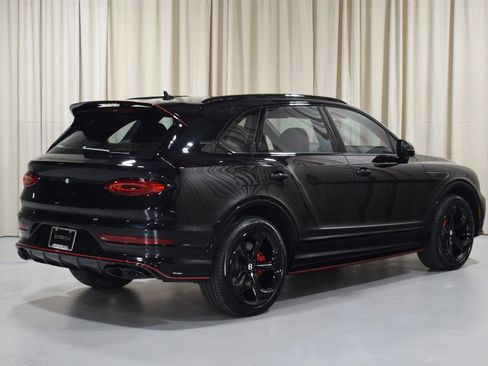 New 2025 Bentley Bentayga AWD/4WD image 3