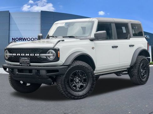 Used 2024 Ford Bronco Wildtrak AWD/4WD image 1