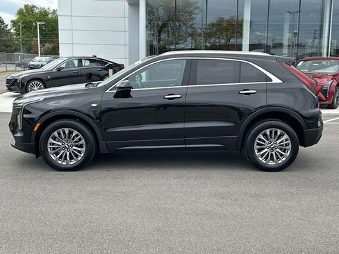 Certified 2025 Cadillac XT4 Premium Luxury AWD/4WD image 10