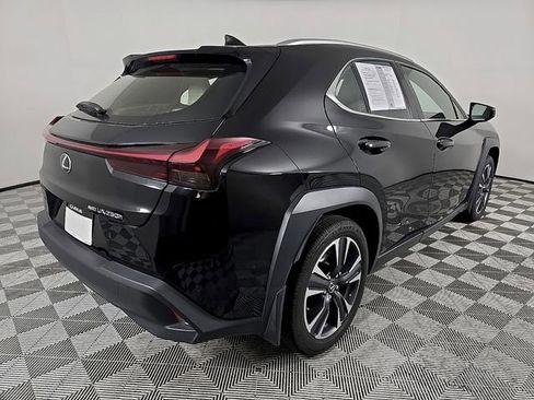 Used 2024 Lexus UX 250h AWD image 5