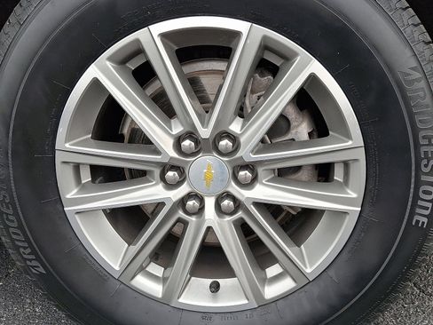 Certified 2023 Chevrolet Traverse LT image 8