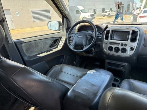 Used 2004 Ford Escape XLT FWD image 18