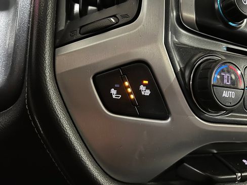 Used 2017 GMC Sierra 1500 SLE AWD/4WD image 25