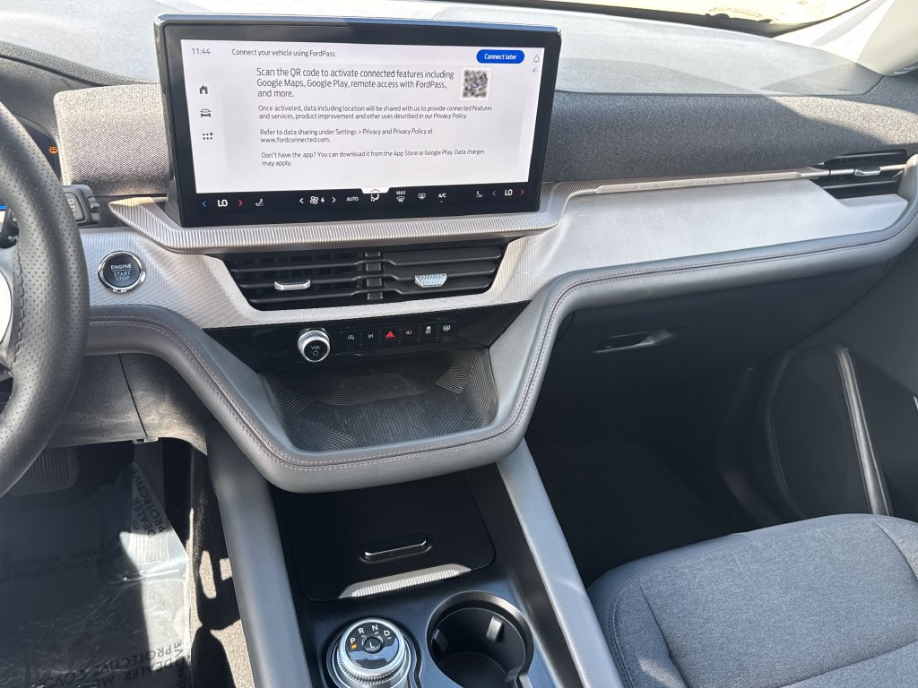 Used 2025 Ford Explorer Active RWD image 19