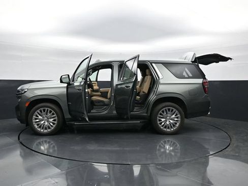 Used 2023 Chevrolet Tahoe Premier AWD/4WD image 51