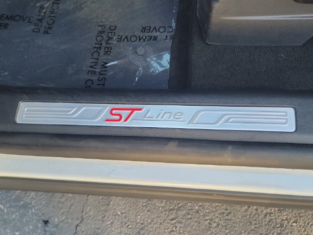Used 2026 Ford Explorer ST-Line w/ ST-Line Street Pack RWD image 15