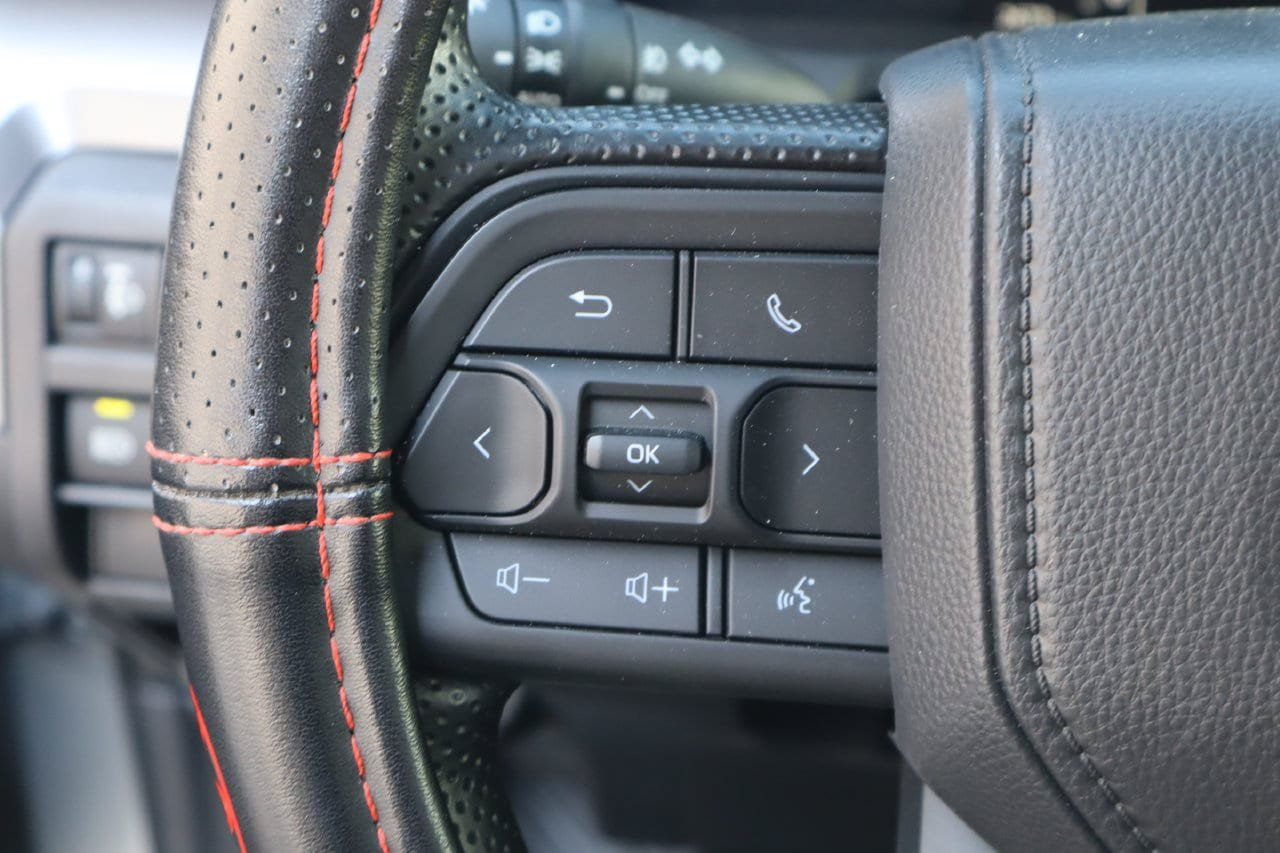 Used 2026 Toyota Tacoma SR5 AWD/4WD image 11