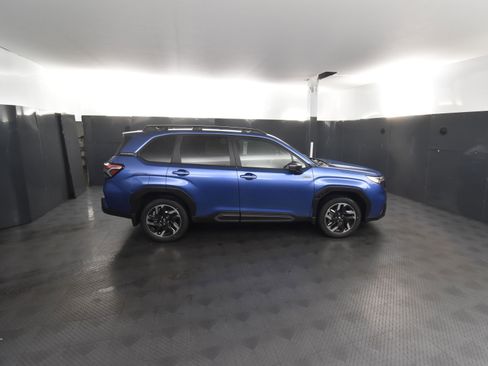 New 2025 Subaru Forester Limited image 4