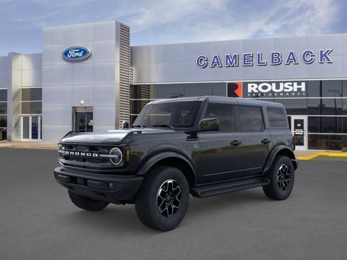 New 2026 Ford Bronco Outer Banks AWD/4WD image 1