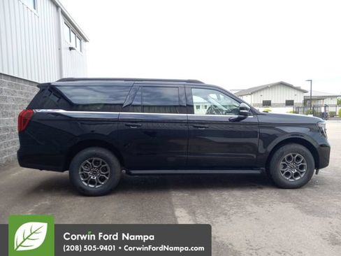 New 2026 Ford Expedition Max Active AWD/4WD image 2