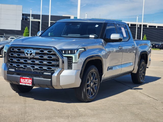 Used 2025 Toyota Tundra Platinum AWD/4WD image 3