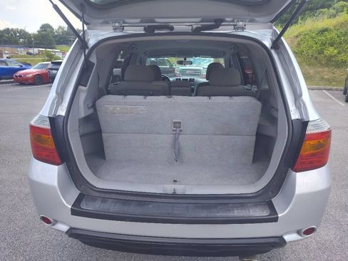 Used 2010 Toyota Highlander Sport FWD image 10